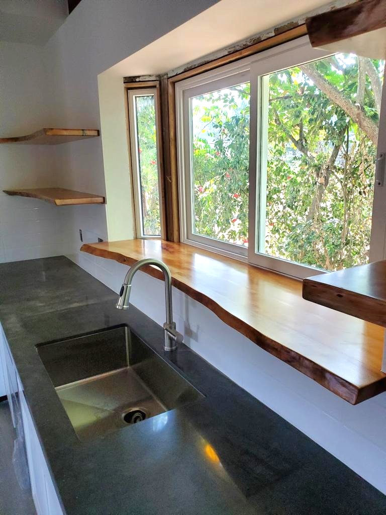 Custom Foundwood slab installation in Hawai'i