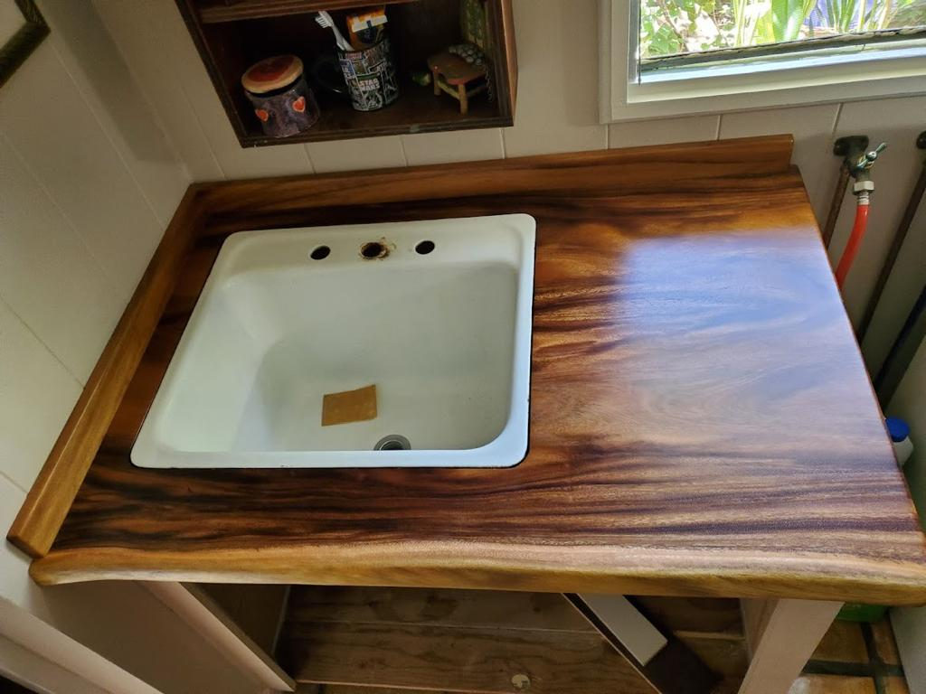 Custom Foundwood slab installation in Hawai'i